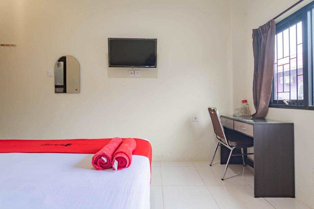 Hotel Reddoorz Near Arka Sepinggan Airport 2*