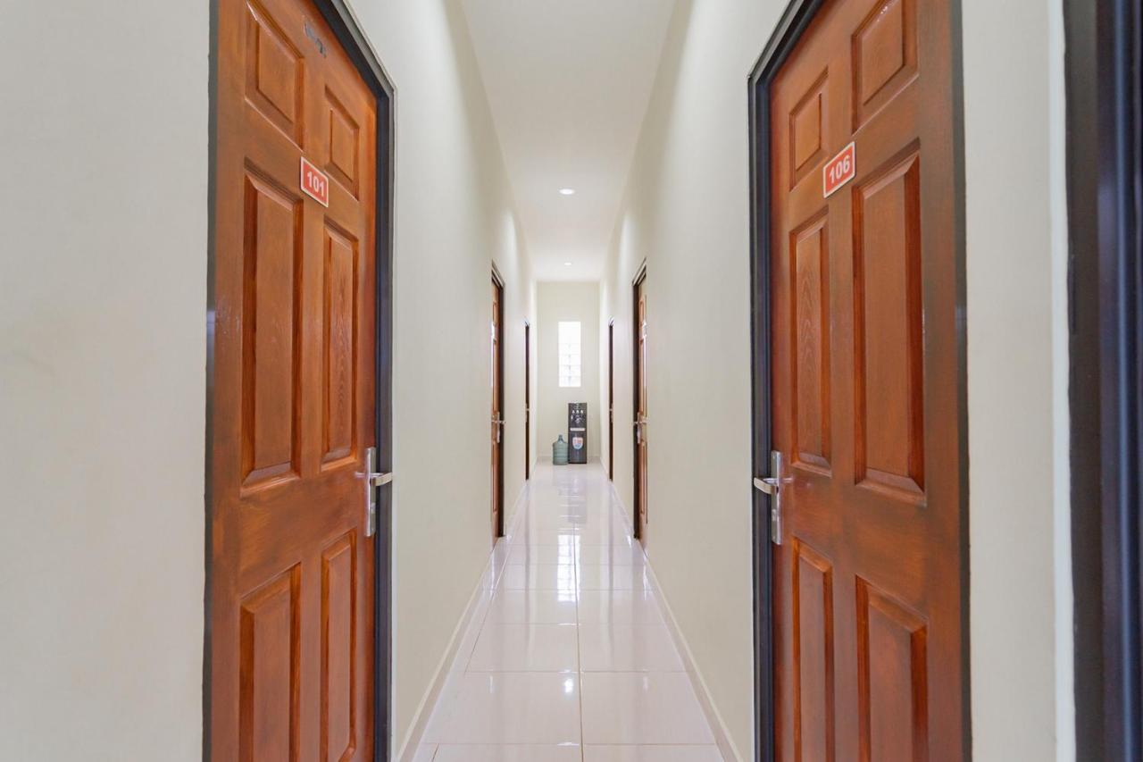 Reddoorz Near Arka Sepinggan Airport 2* Balikpapan (Borneo)